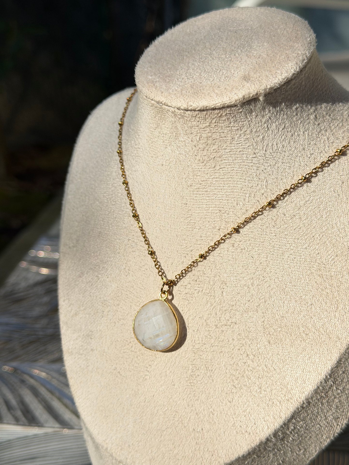 COLLIER JULYA DORÉ PIERRE DE LUNE