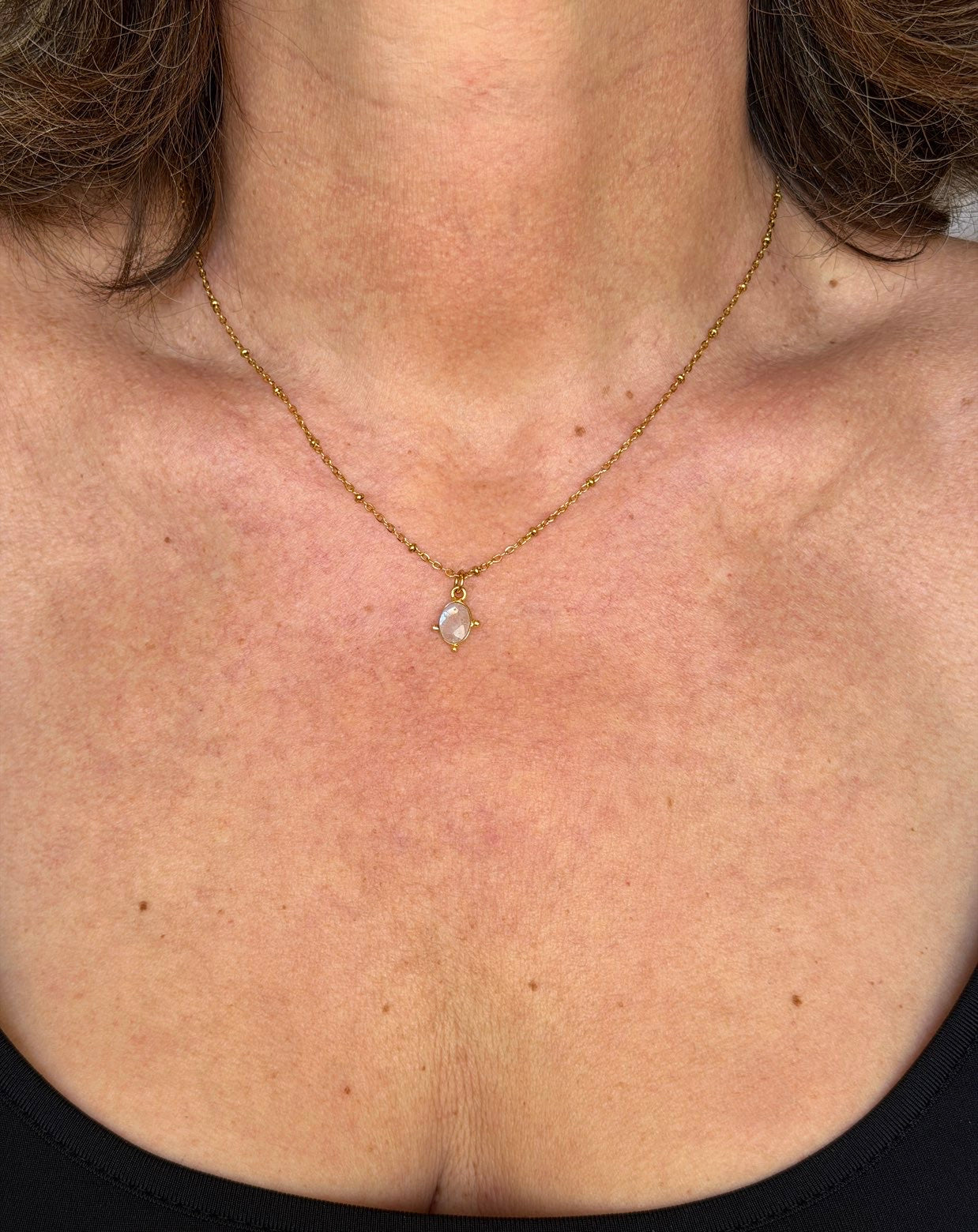 COLLIER YANA
