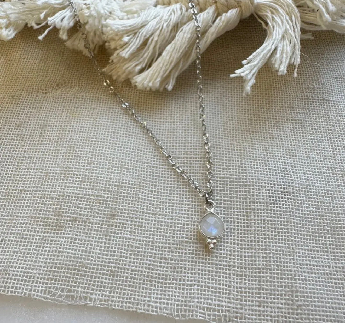 COLLIER ALISON (PIERRE DE LUNE)