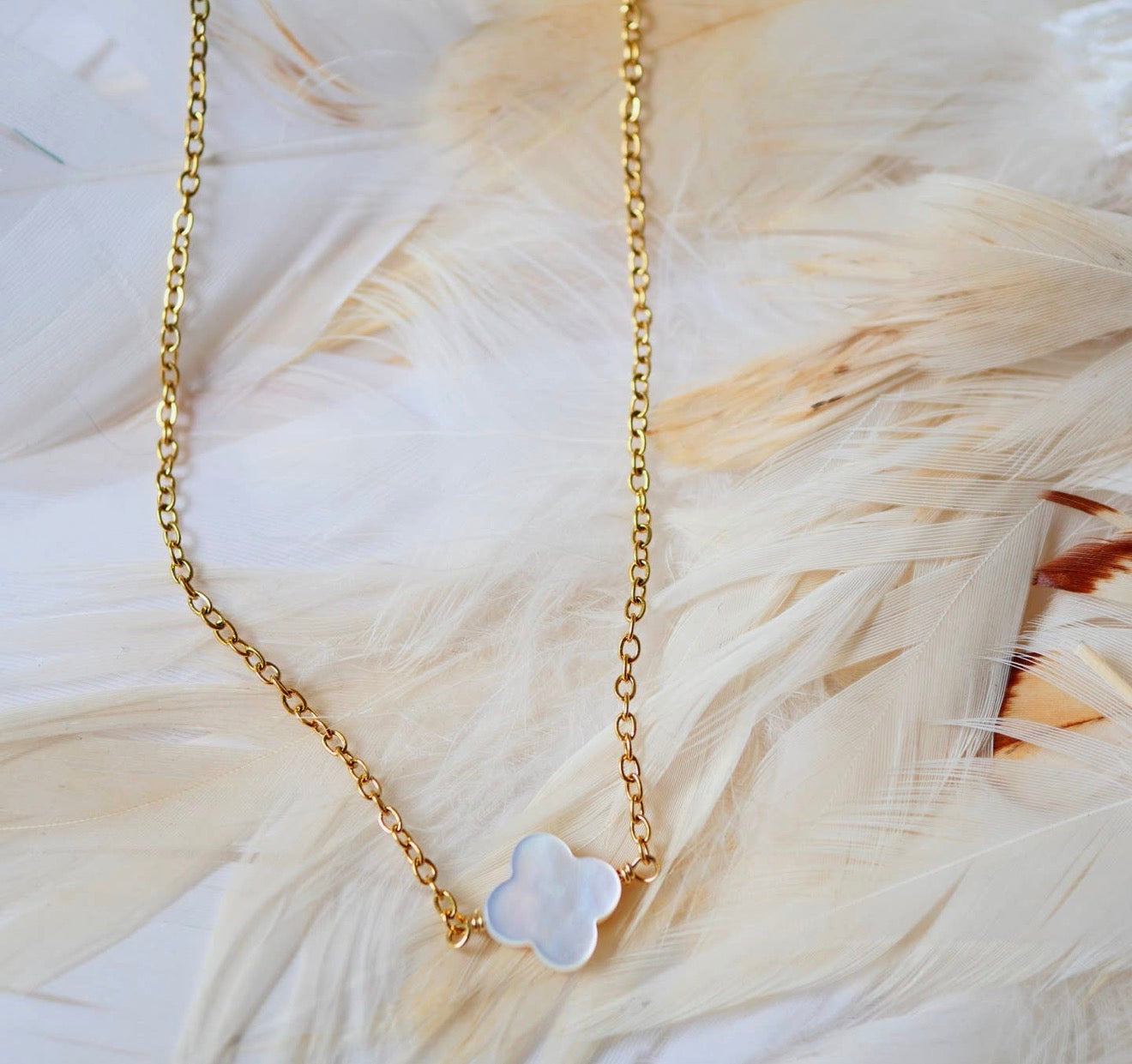 COLLIER CHANCE (NACRE)