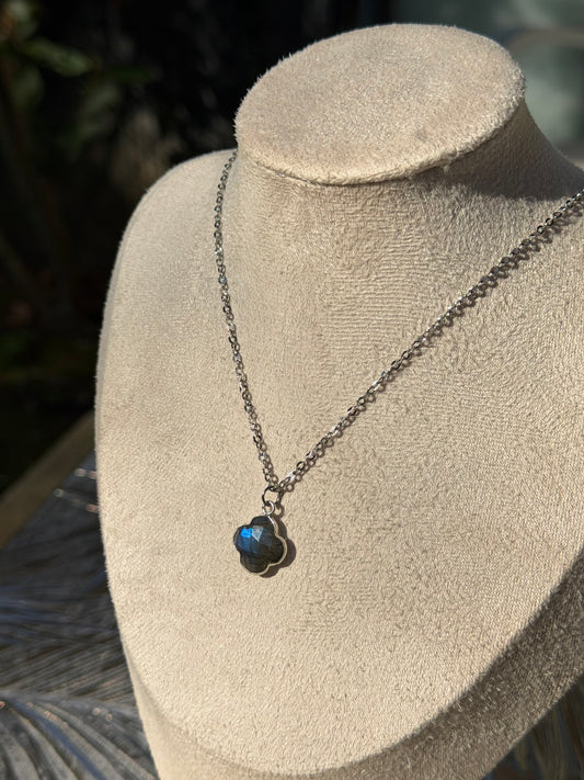 COLLIER AURYA