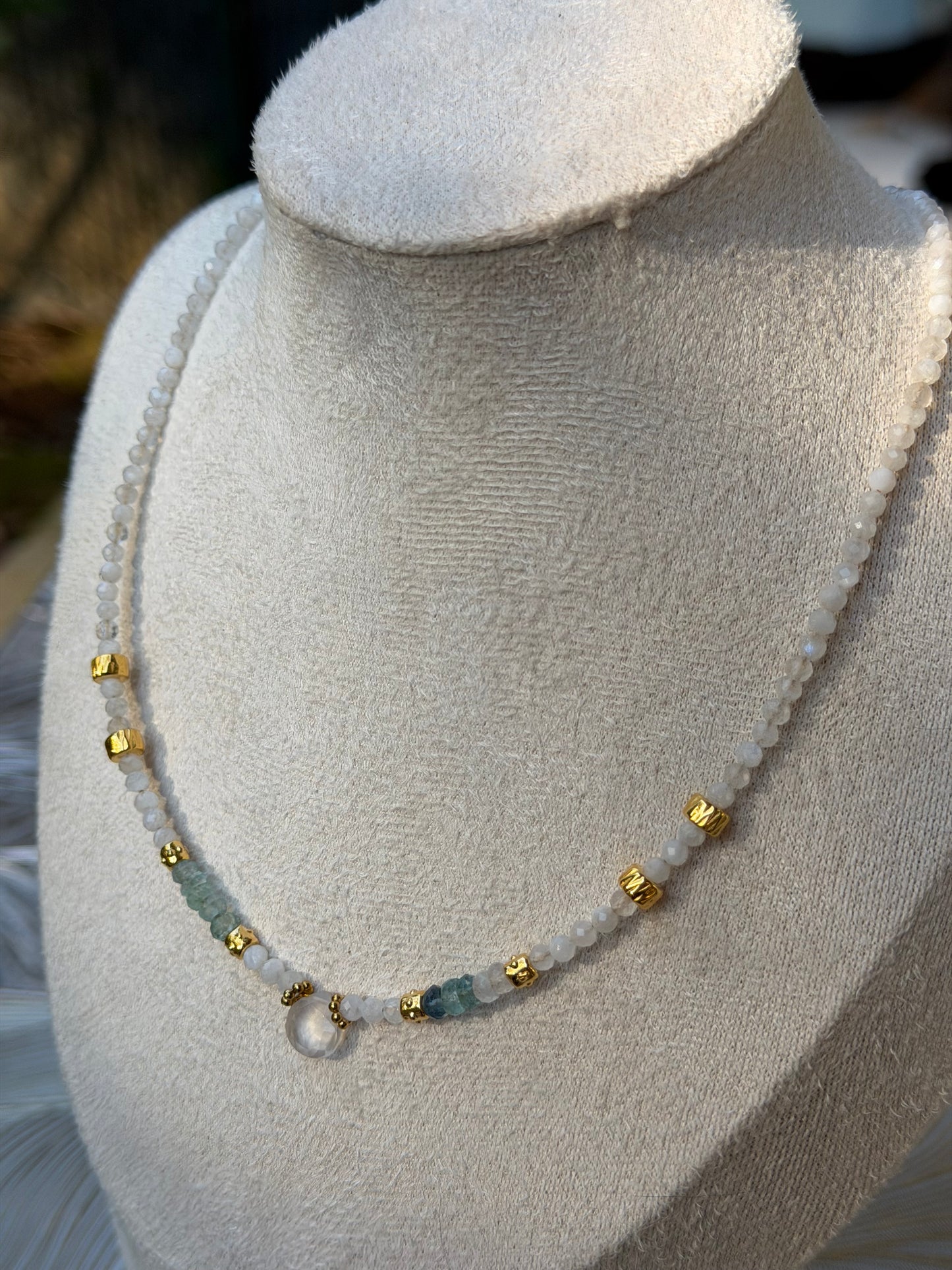 COLLIER AMORGANA