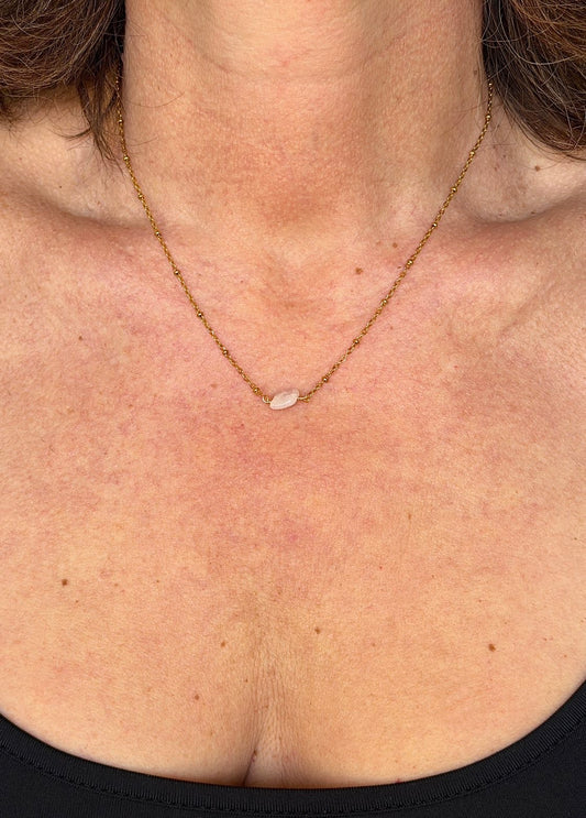 COLLIER LYA