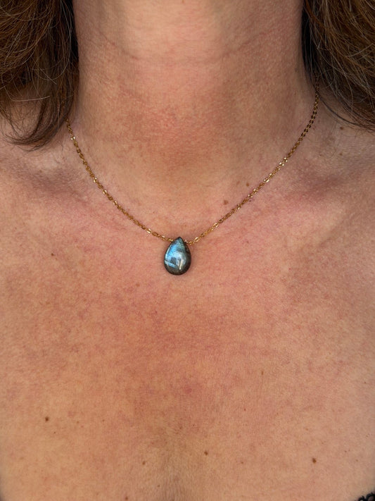 COLLIER HONORA LABRADORITE